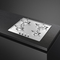 SMEG gáz főzőlap, Piano design, 60 cm, 3 normál+1 3,0 kW-os wok égő, fényes rozsdamentes acél, ezüst vezérlőgombok